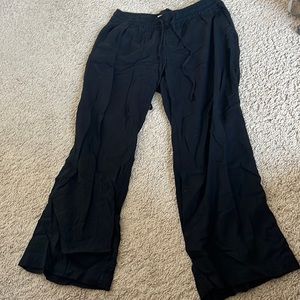 Black linen pants from Old Navy